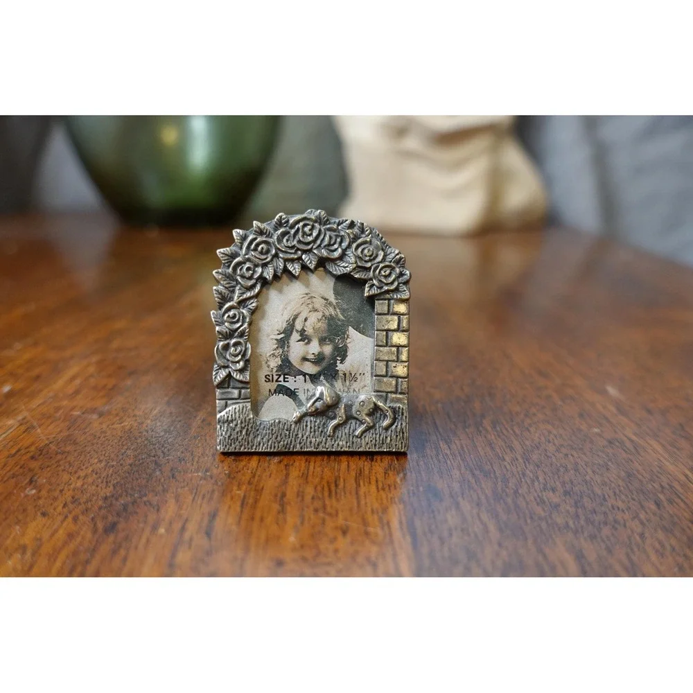 Vintage‎ miniature pewter picture frame ornate dollhouse accessory